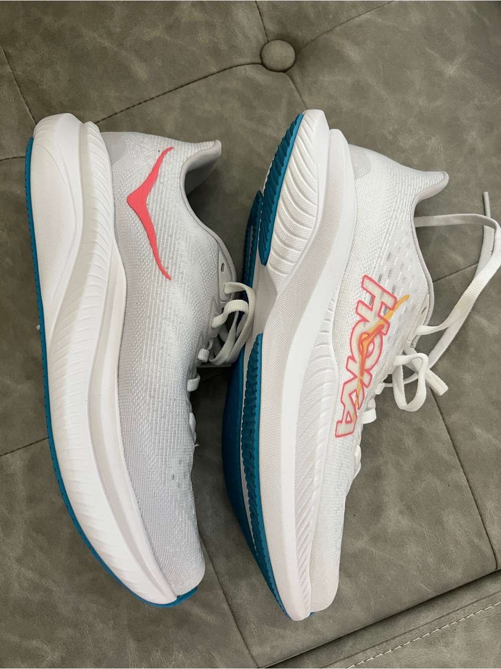 Hoka Mach 6